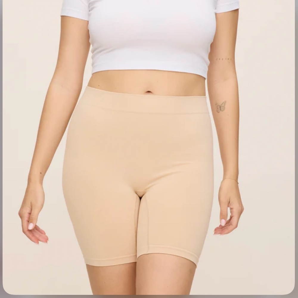 Thigh Society beige anti chafing slip short